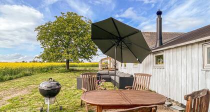 Lovely home in Aakirkeby with WiFi