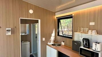 Fridge, microwave, stovetop, electric kettle
