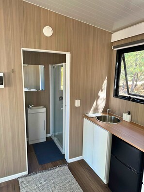 Bathroom - The Hideaway at Novena Pines by Tiny Away (Thulimbah)