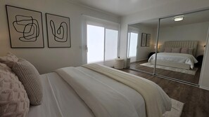 Iron/ironing board, free WiFi, bed sheets