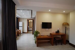Room - Double Dragon Holiday Hotel(Anqing Railway Station) (Anqing)
