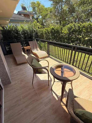 Suite, vista giardino | Parco della struttura