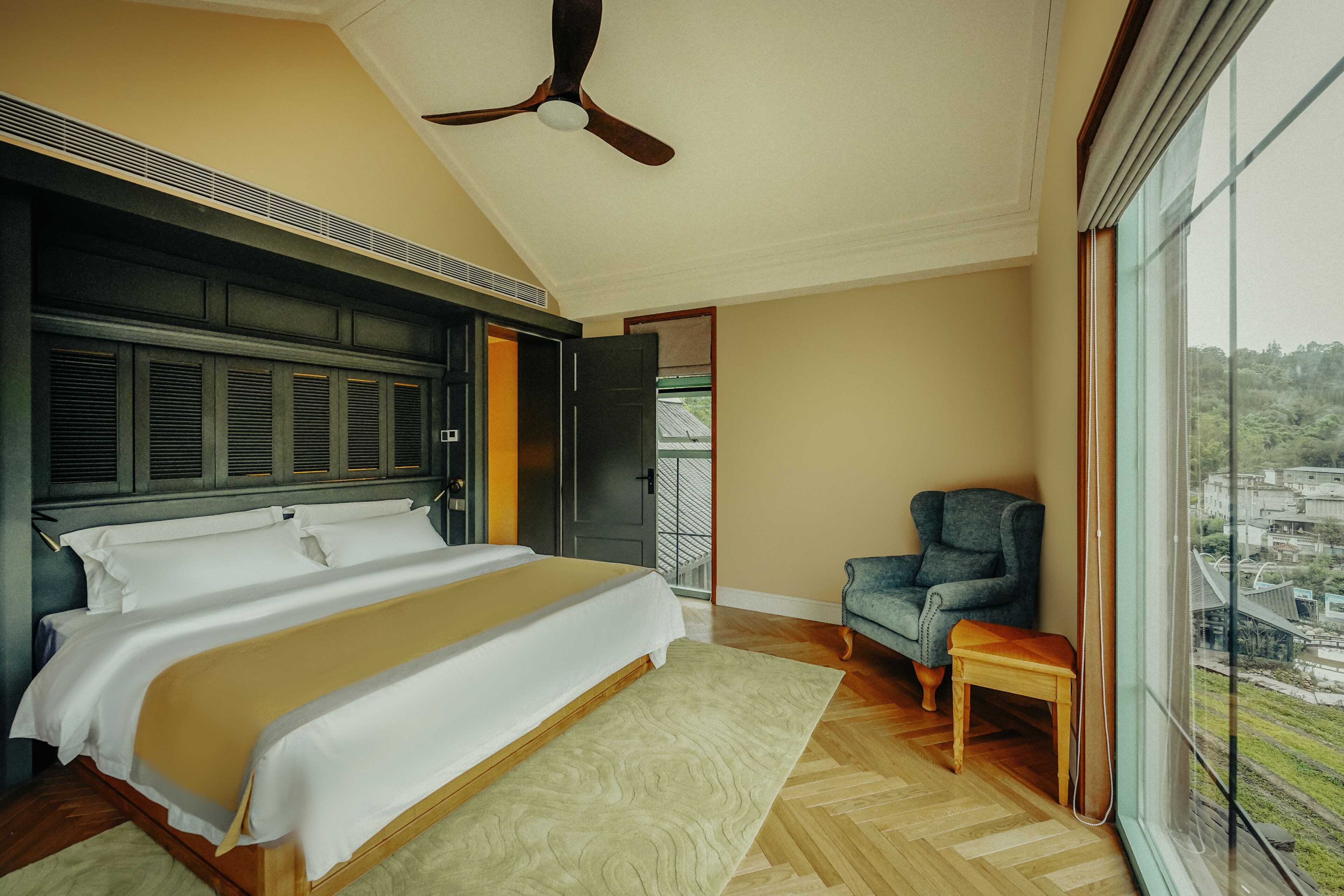 Premier Villa, Hill View | Laptop workspace, blackout drapes, soundproofing, free WiFi