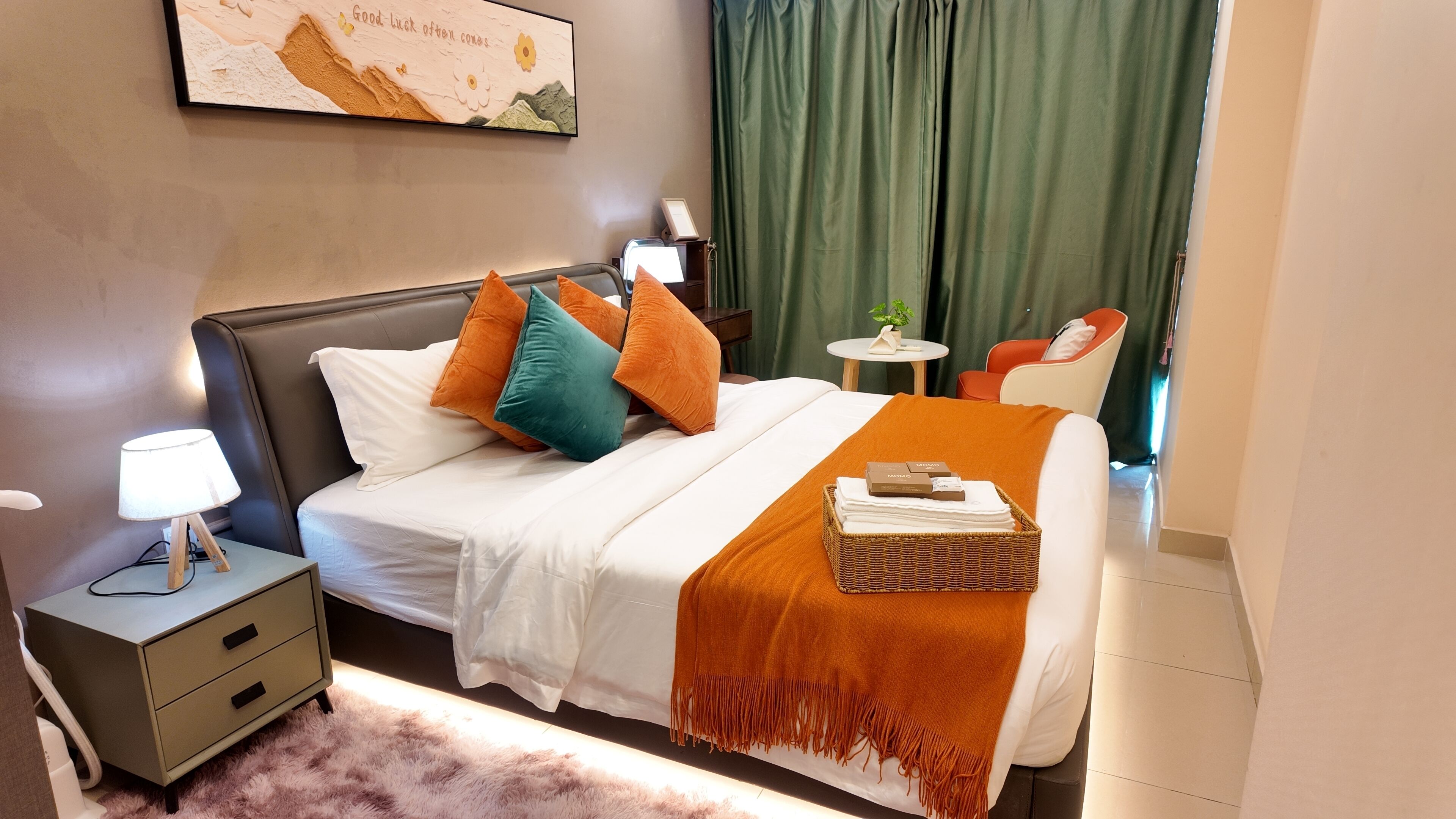 Luxury Triple Room, Balcony, City View
