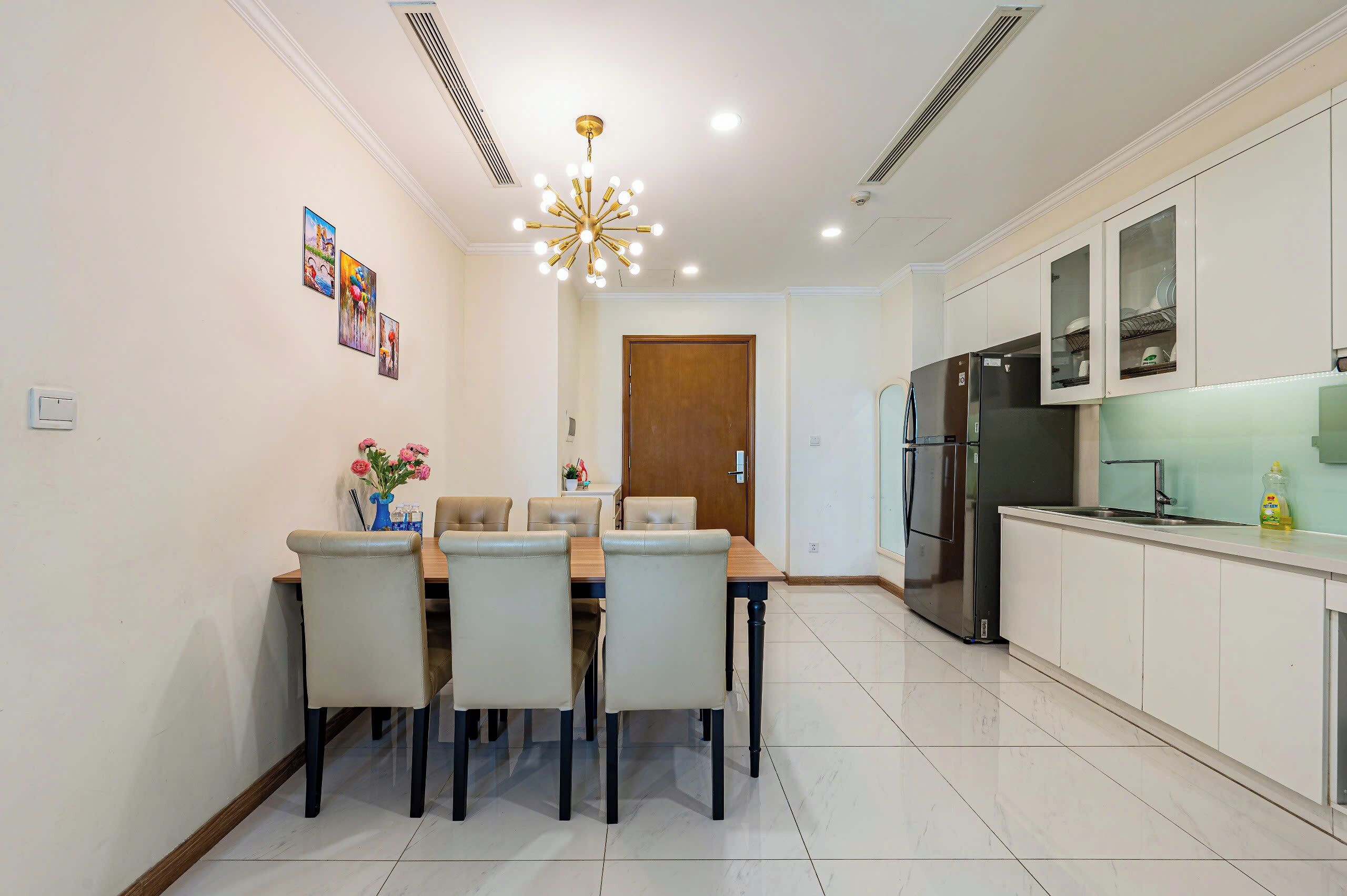 Apartment, 2 Bedrooms, Balcony, City View | Dining