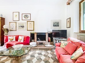 Living Room - Lucia e Francesco by Interhome (Volterra)