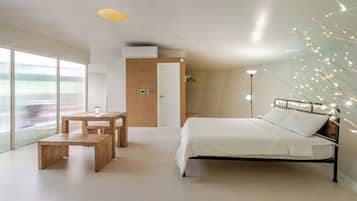 ๋ฒ ์ด์ง๋ฃธ, ์นจ์ค 1๊ฐ (Philbi 1 (Glamping, Terrace)) | 1 ๊ฐ์ ์นจ์ค, ๋ฌด๋ฃ WiFi