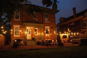 Exterior - Luxe-Hot Tub-Game Room-Fire Pit-Big Yard-5 min to Downtown and OTR (Cincinnati)