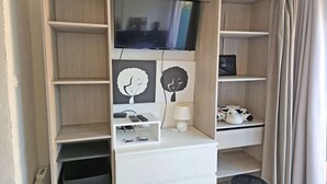 Luokittelematon kuva, 3 kautta 11, painike