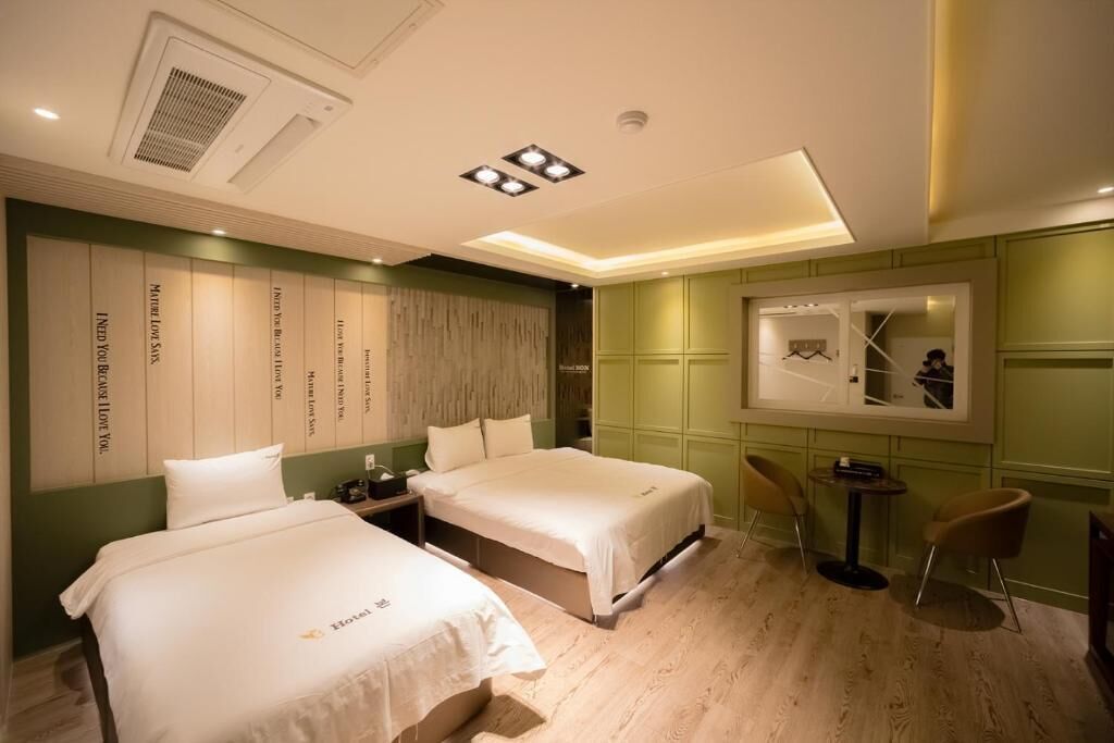 Deluxe Twin Room | Spa