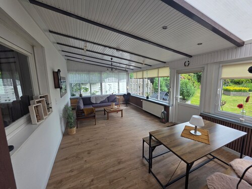Cozy vacation home with garden for families, fitters & guests