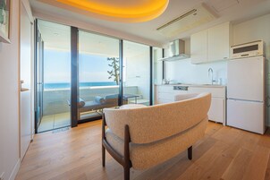 Superior Twin Room, Private Pool, Sea View | WiFi (free), bed sheets