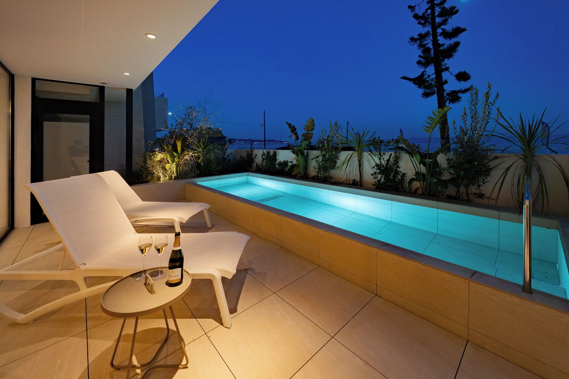 Luksus-suite - privat pool - havudsigt | Terrasse/gårdhave