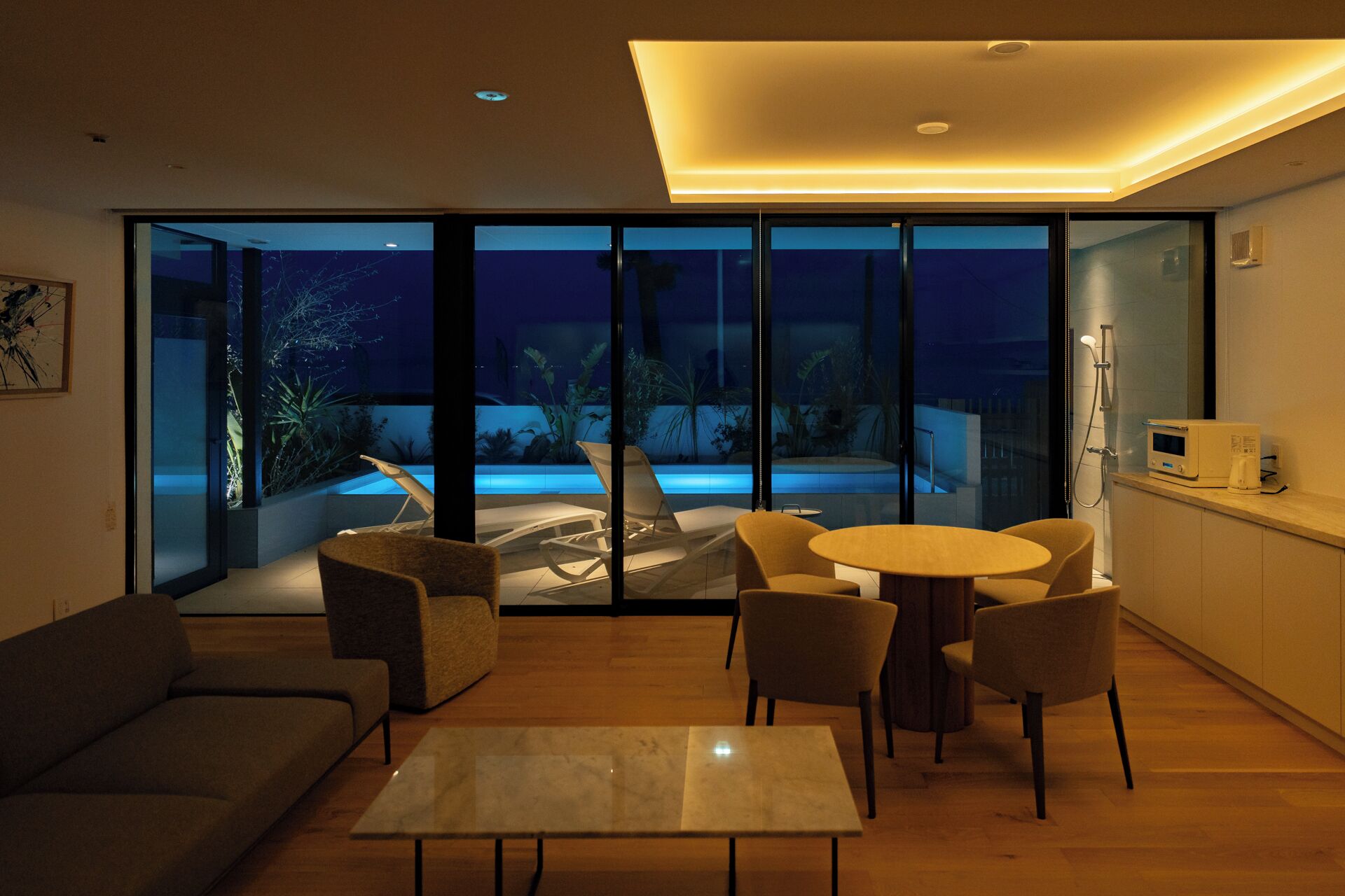 Suite de lujo, piscina privada, vistas al mar | Wifi gratis y ropa de cama