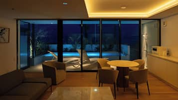 Suite de lujo, piscina privada, vistas al mar | Wifi gratis y ropa de cama