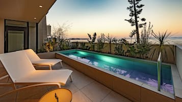 Luxury Suite, Private Pool, Sea View | Terrace/patio