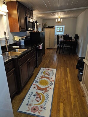 Private kitchen - Perfect Getaway between 2 beaches! 1-bedroom bungalow with Vintage charm! (Shallotte)