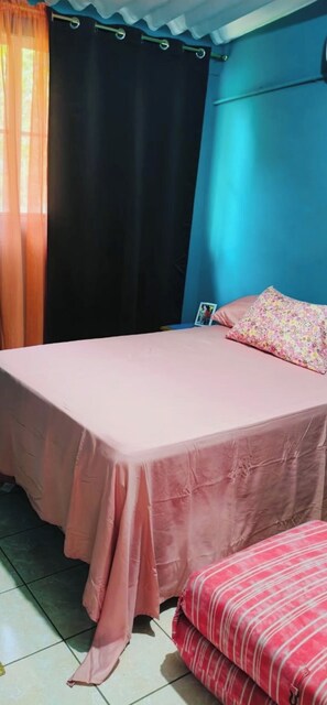 3 bedrooms, WiFi, bed sheets - Rancho Maria Your Exclusive Ranch on the Beach (La Libertad)