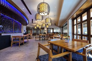 Dining - Westin Nanea Ocean Villas, Full Kitchen, Access to Resort Amenities (Lahaina)