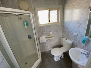 Bathroom - Christies Beach Tourist Park (Christies Beach)