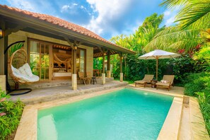 3 piscinas al aire libre