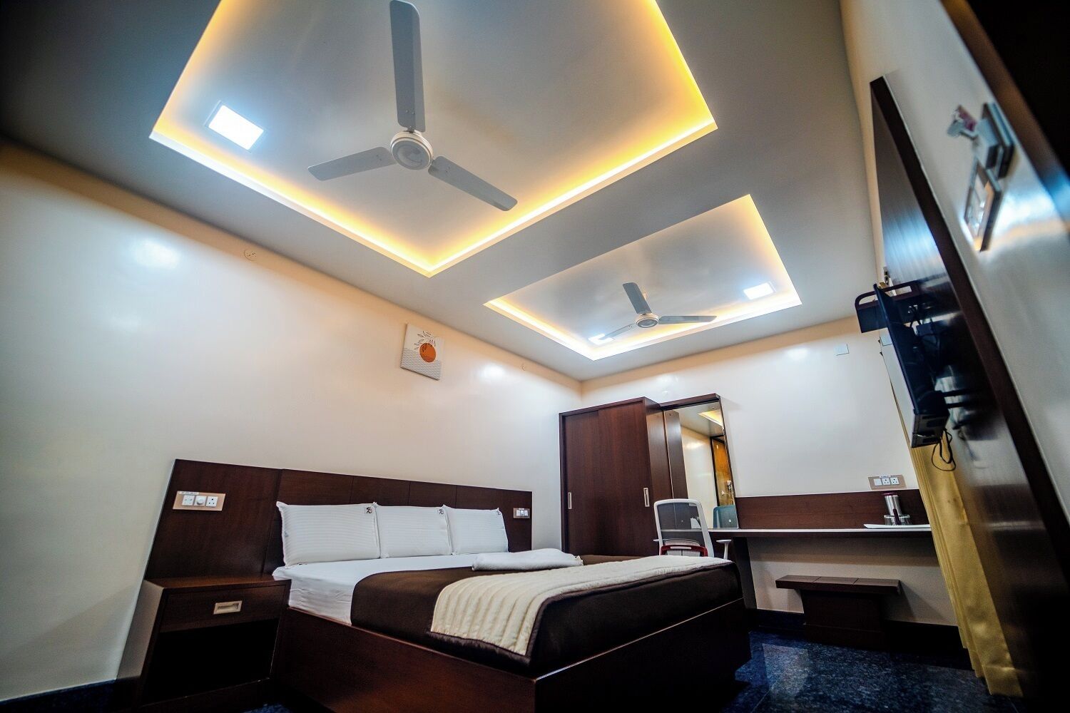 Classic Double Room | Free WiFi