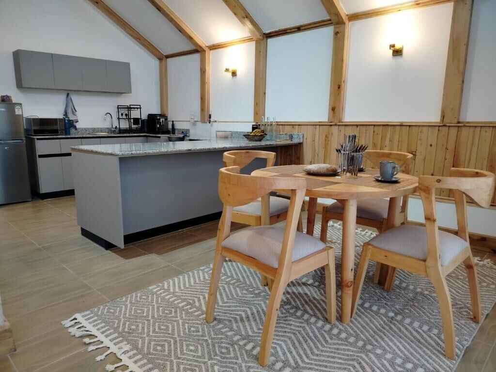 Superior Penthouse, Balcony, Mountain View | Dining