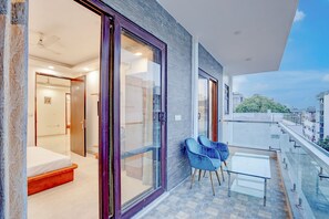 Habitació doble Deluxe, balcó, vistes a la ciutat | Àrea exterior de l'allotjament