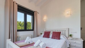 5 bedrooms, iron/ironing board, WiFi, bed sheets - Sole Mio - Javea, Costa Blanca (Javea)