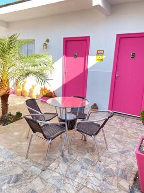 Outdoor dining - POUSADA BONITA (Piranhas)