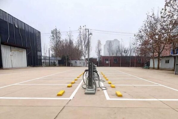 Parking - QING LAI IMAGE ART HOTEL Heda New District(YOUXI HOTEL) (Baoding)