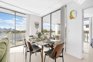 Dining - Hillsdale 3BR|Eastgarden&UNSW with Parking (Hillsdale)