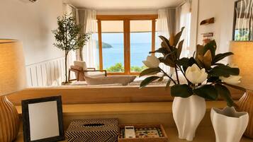Luxury Villa, 4 Bedrooms, Private Pool, Sea View