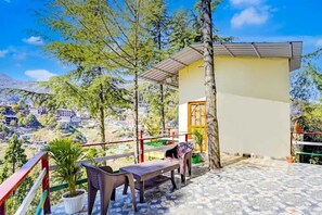 Tempat makan outdoor