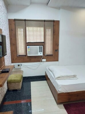 Free WiFi - Hotel Shaurya (Varanasi)