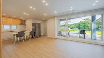 Basic Room, 3 Bedrooms (Private House A)