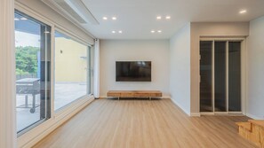 Basic Room, 3 Bedrooms (Private House A) - Gangneung Sacheon Bom House (Gangneung-si)
