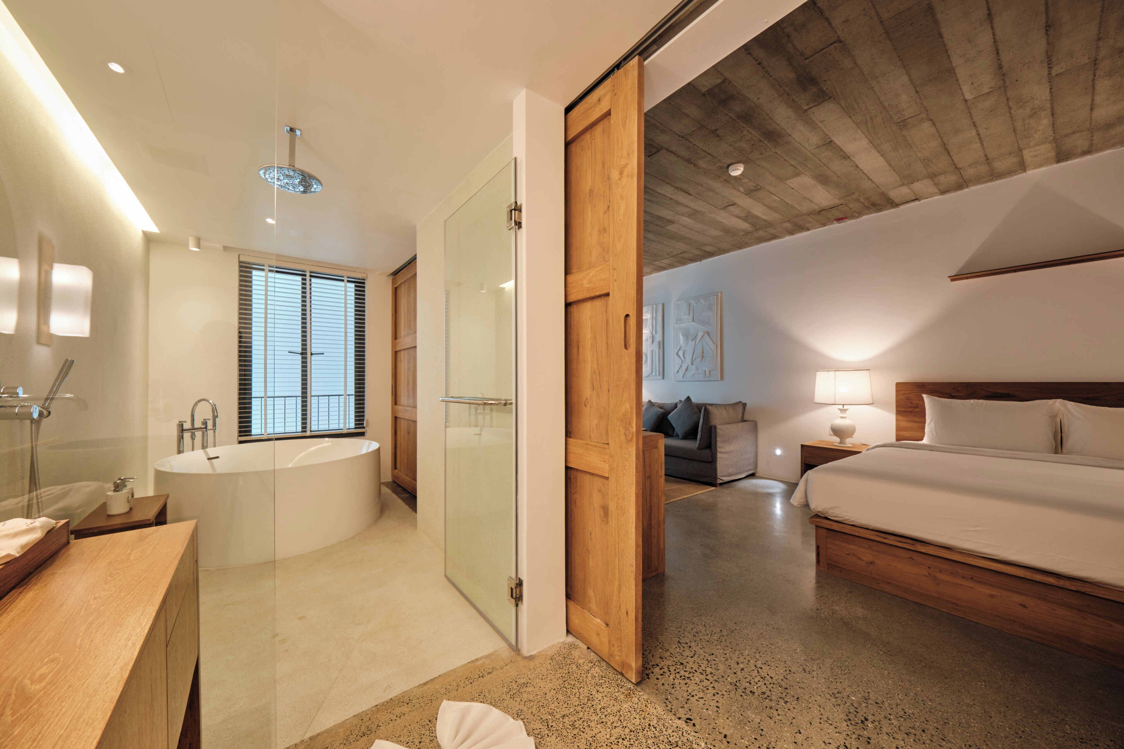 Deluxe Double Room | Free WiFi