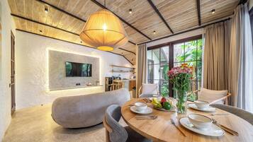 Luxury Villa, Pool View | Dining