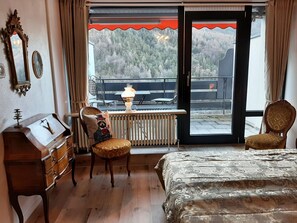 Room - Vrbo Property (Bad Reichenhall)