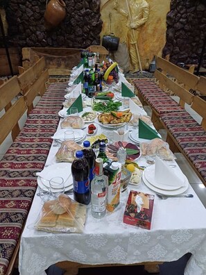 Outdoor dining - ZANGEZUR HOTEL GORIS (goris)