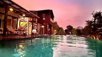 Luxury Villa, 3 Bedrooms, Pets Allowed, Mountain View | Pool