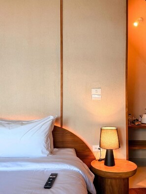 Phòng Suite Deluxe, 1 giường cỡ king, được phép mang theo vật nuôi, quang cảnh núi | Truy cập Internet không dây miễn phí 