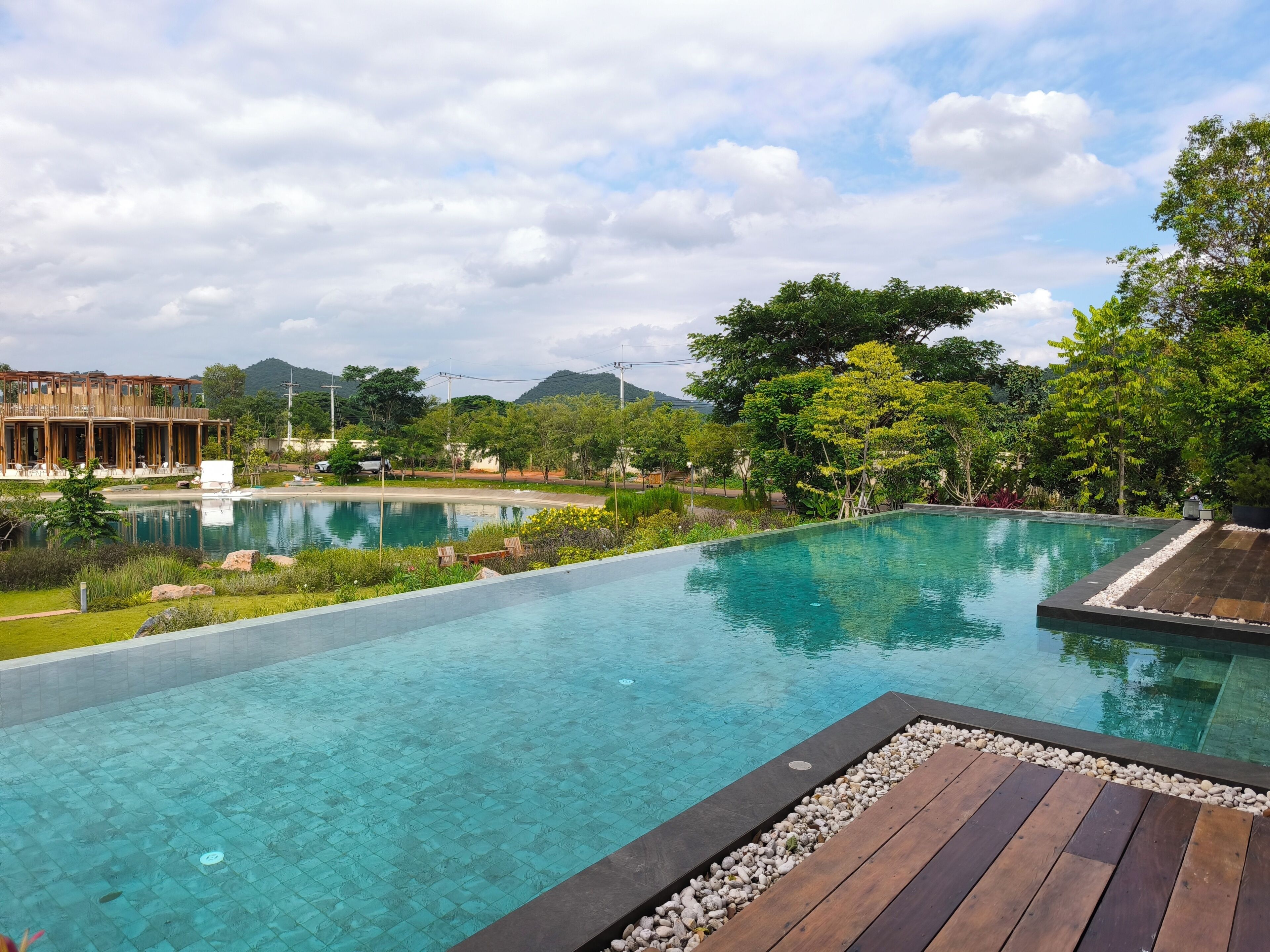Luxury Studio, 1 King Bed, Private Pool, Hill View | Living area