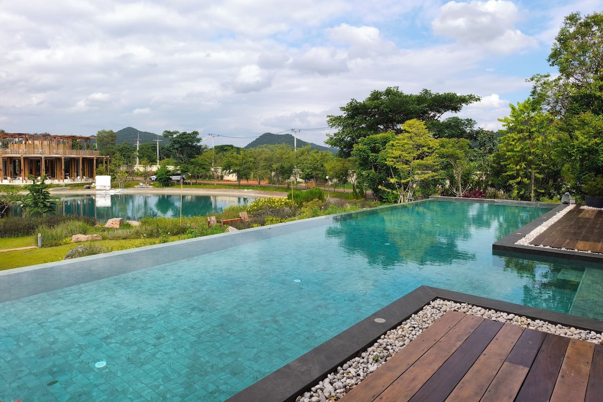 Luxury Studio, 1 King Bed, Private Pool, Hill View | Living area | 32-inch LED TV with digital channels, Netflix, streaming services