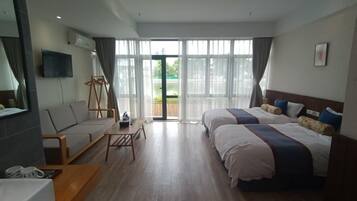 Comfort Double Room, Lake View | Blackout drapes, free WiFi