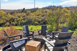 Property grounds - Private Hot Tub + Firepit + Mountain Views | Near Deer Valley | Hideout Heights (Hideout)
