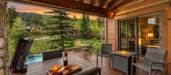Luxury Tamarack Cottage | Ski-In/Ski-Out | Hot Tub | Walk to Village