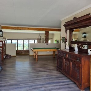 Apartment, 3 Bedrooms, Mountain View | Game room - Fat Mulberry Guest Farm (Fouriesburg)