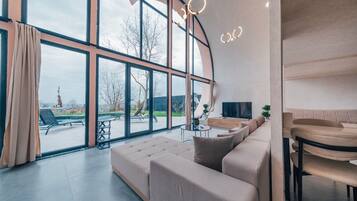 Suite Luxe, vue montagne | Coin séjour
